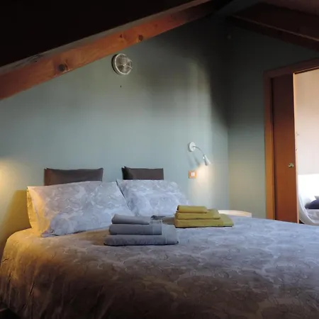 Apartman Attic Loreto *